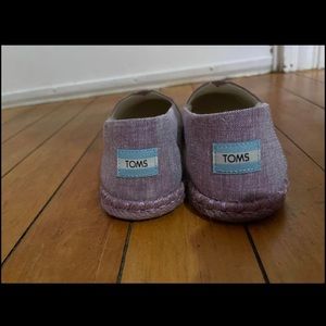 Toms size 8 shoes